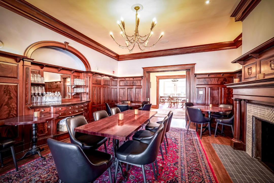 Photo of Others in Willoughby