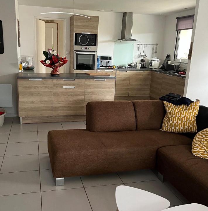 Photo of Others in Pia