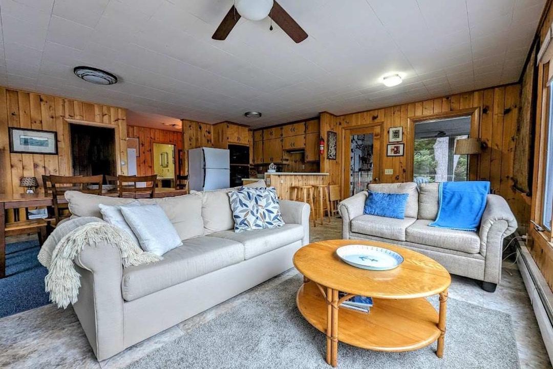 Photo of Others in Sullivan