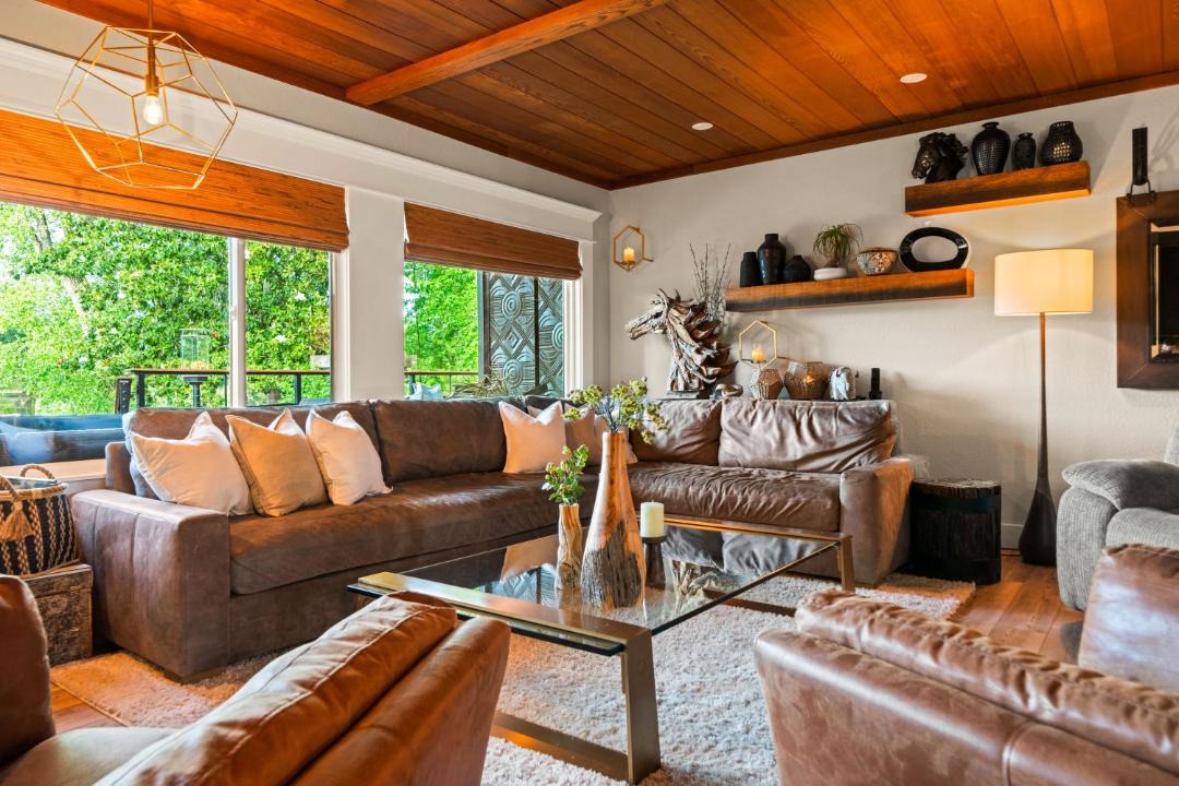 Photo of Livingroom in Cascade