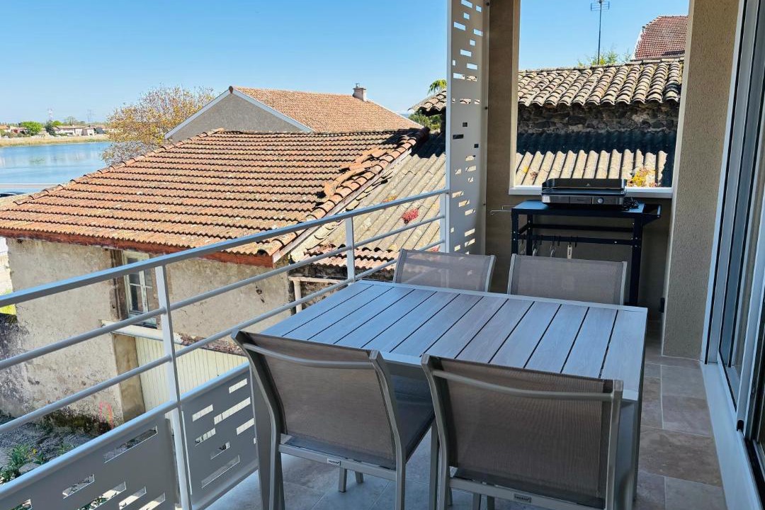 Photo of Patio Balcony in Serrieres
