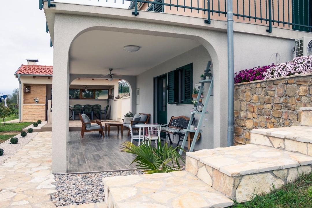 Photo of Patio Balcony in Brisevo