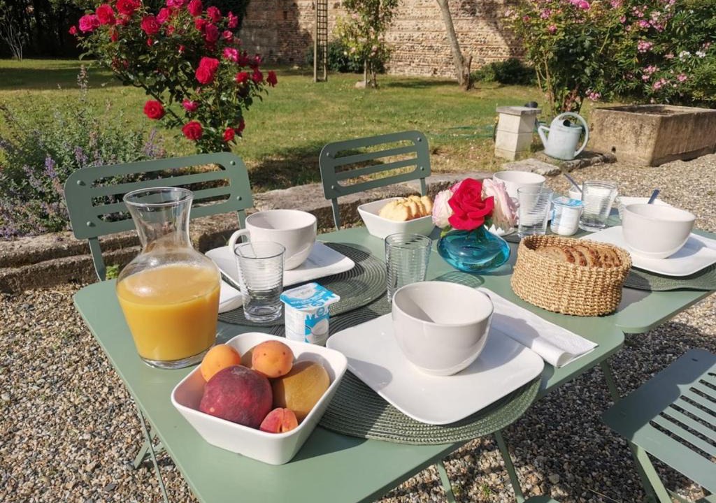 Photo of Others in Sauveterre-Saint-Denis