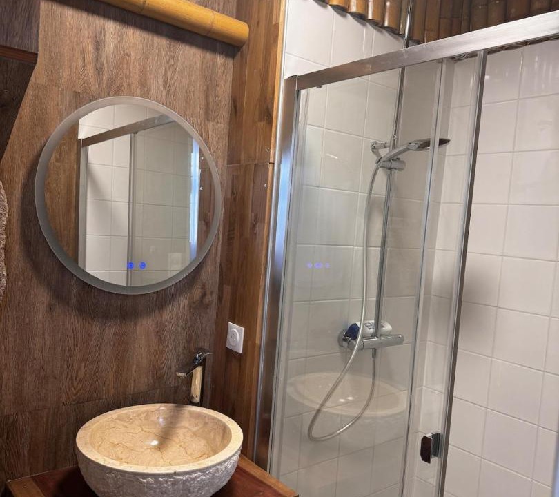 Photo of Bathroom in Moulins