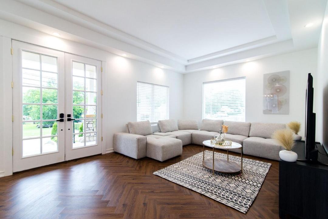 Photo of Livingroom in Hadley - Washington