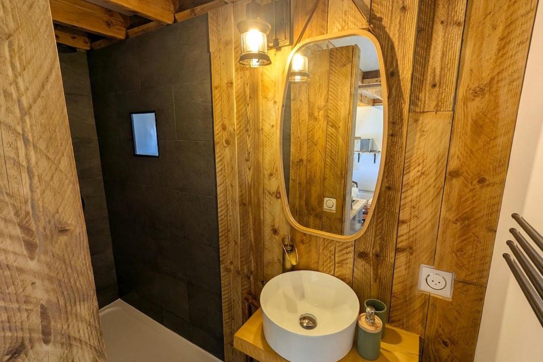 Photo of Bathroom in Neauphe-sous-Essai