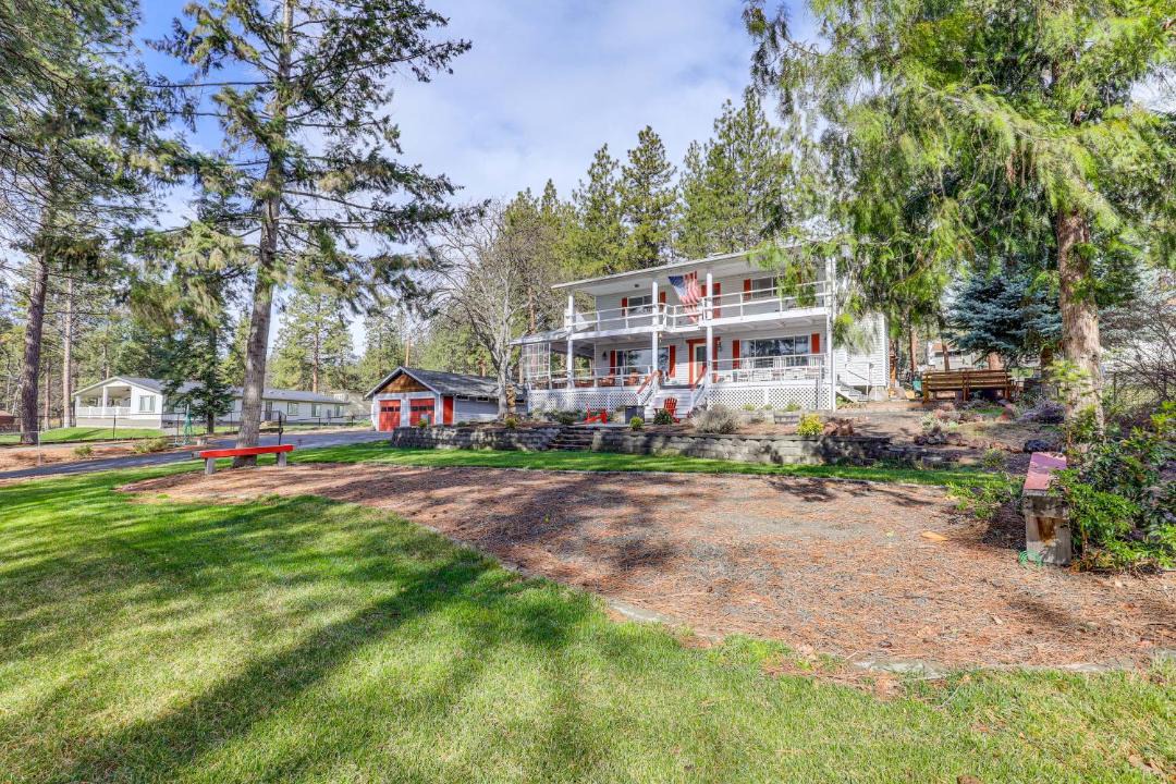 Photo of Others in Pine Hollow