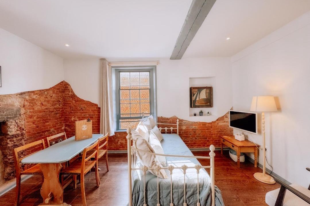 Photo of Others in Topsham