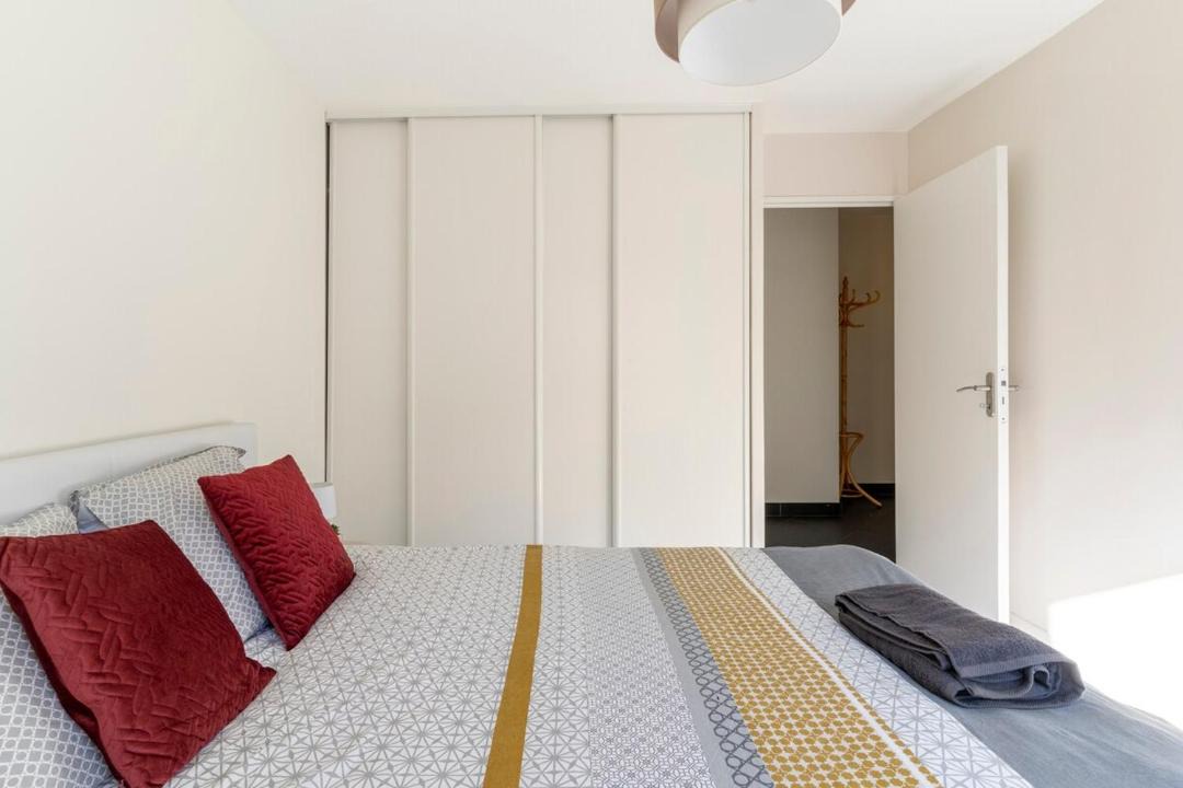 Photo of Bedroom in Saint-Julien-en-Genevois