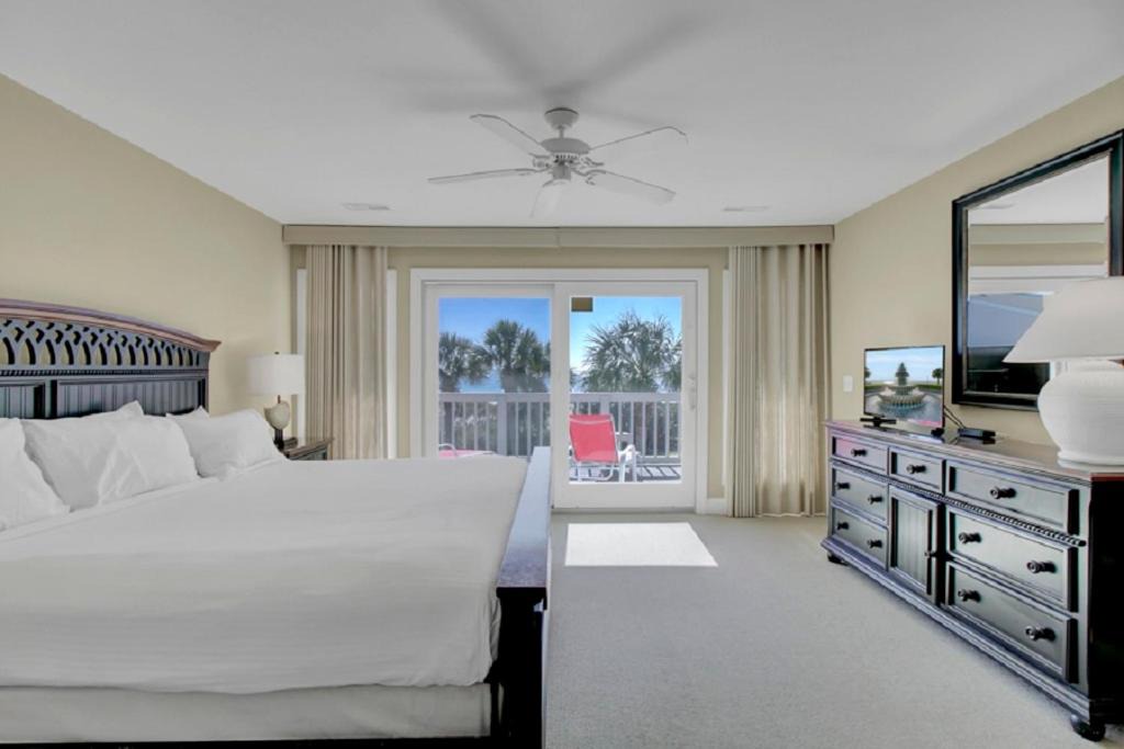 Photo of Bedroom in Isle of Palms