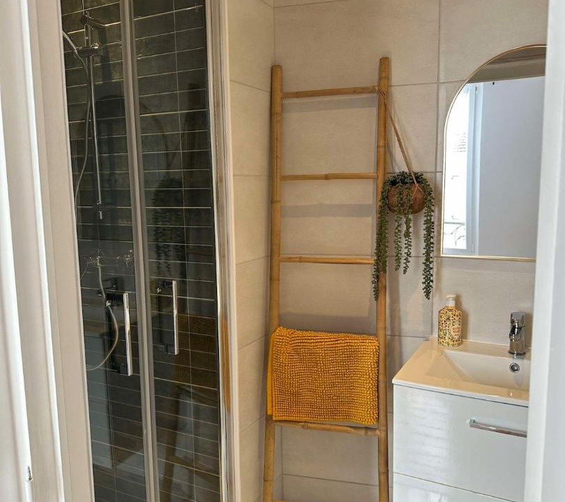 Photo of Bathroom in Chalons-en-Champagne