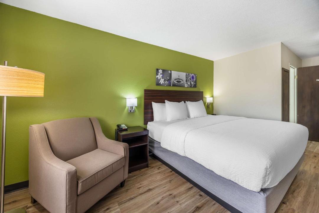 Photo of Bedroom in Salina