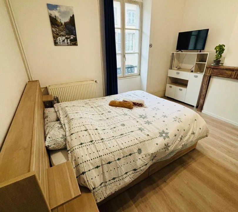 Photo of Bedroom in Lons-le-Saunier