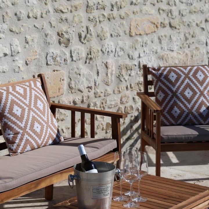 Photo of Others in Reaux