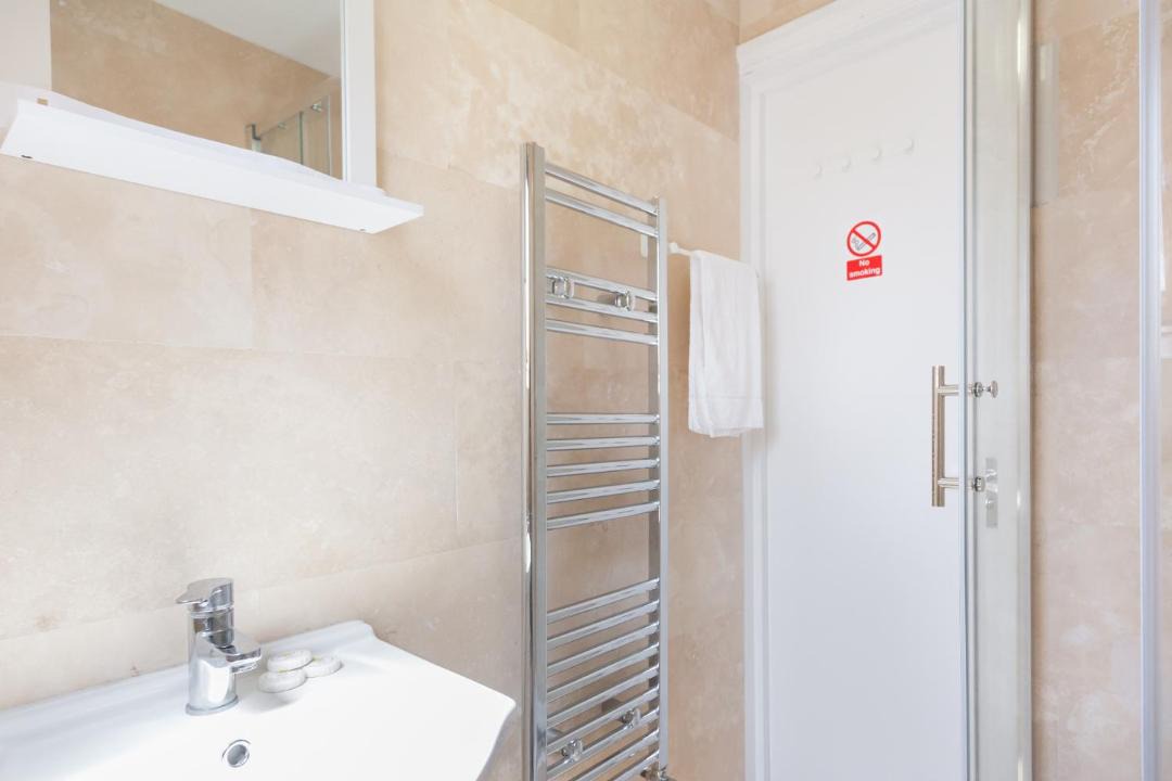 Photo of Bathroom in Somers Town