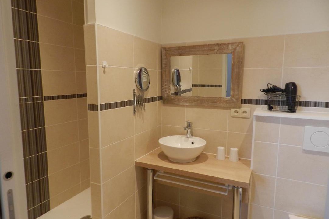 Photo of Bathroom in Perouges