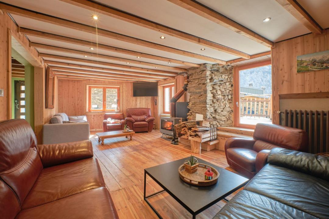 Photo of Others in Besse