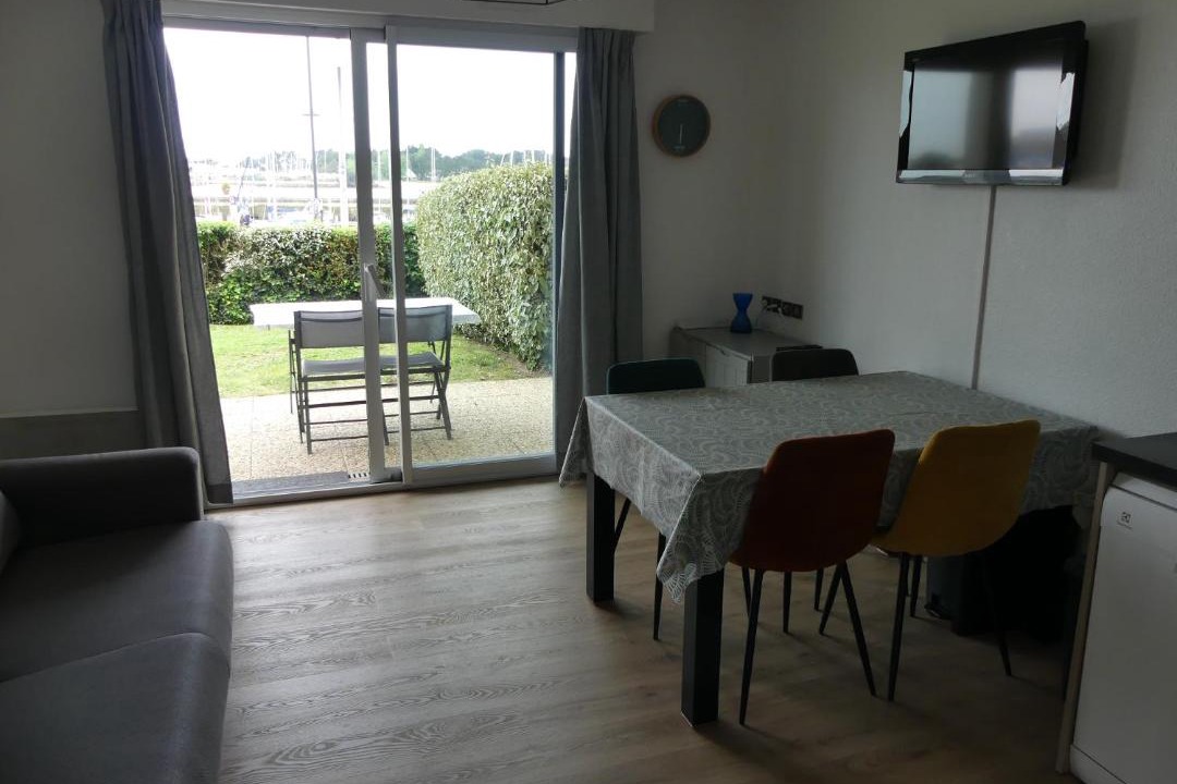 Photo of Others in Etel