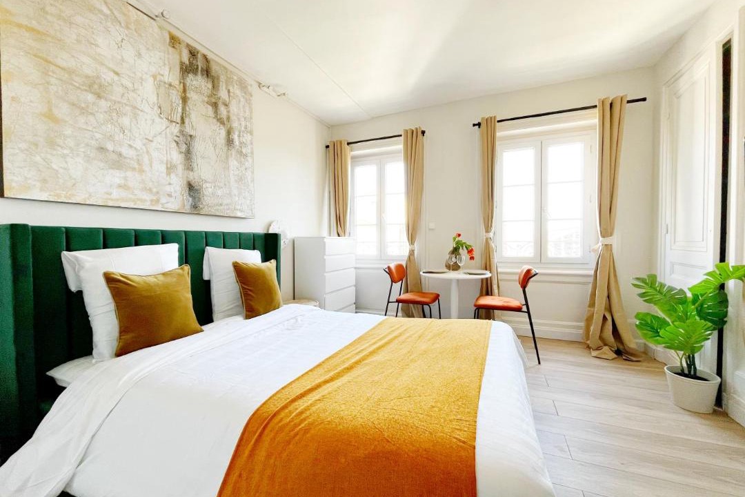 Photo of Bedroom in 2nd Arrondissement