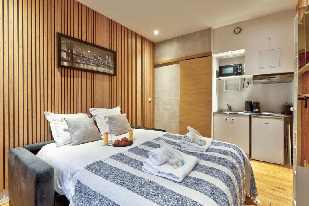 Photo of Bedroom in Villa Montmorency