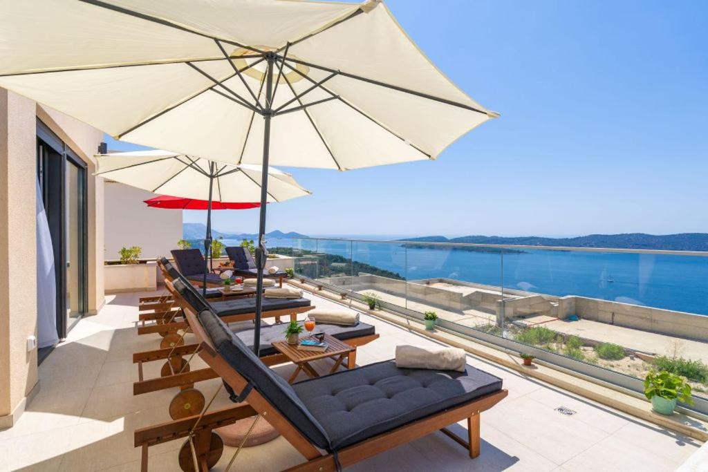 Photo of Patio Balcony in Orasac