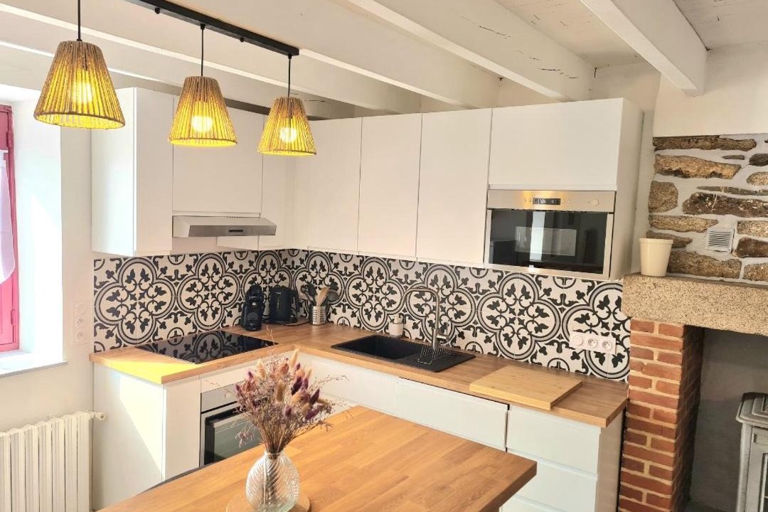 Photo of Kitchen in Hellean