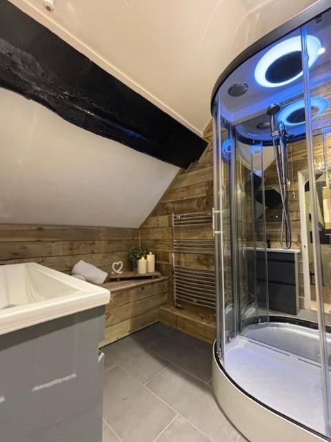 Photo of Bathroom in Worcester