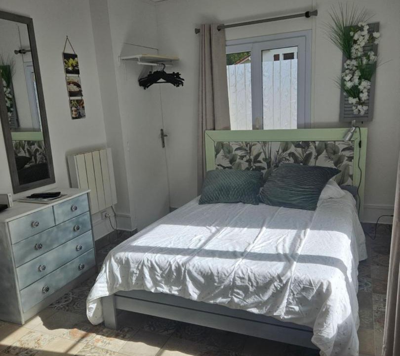 Photo of Bedroom in Saujon