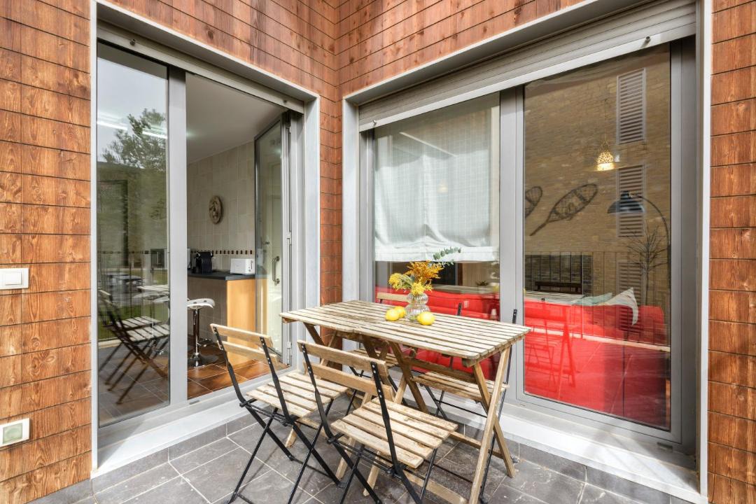 Photo of Patio Balcony in Abena