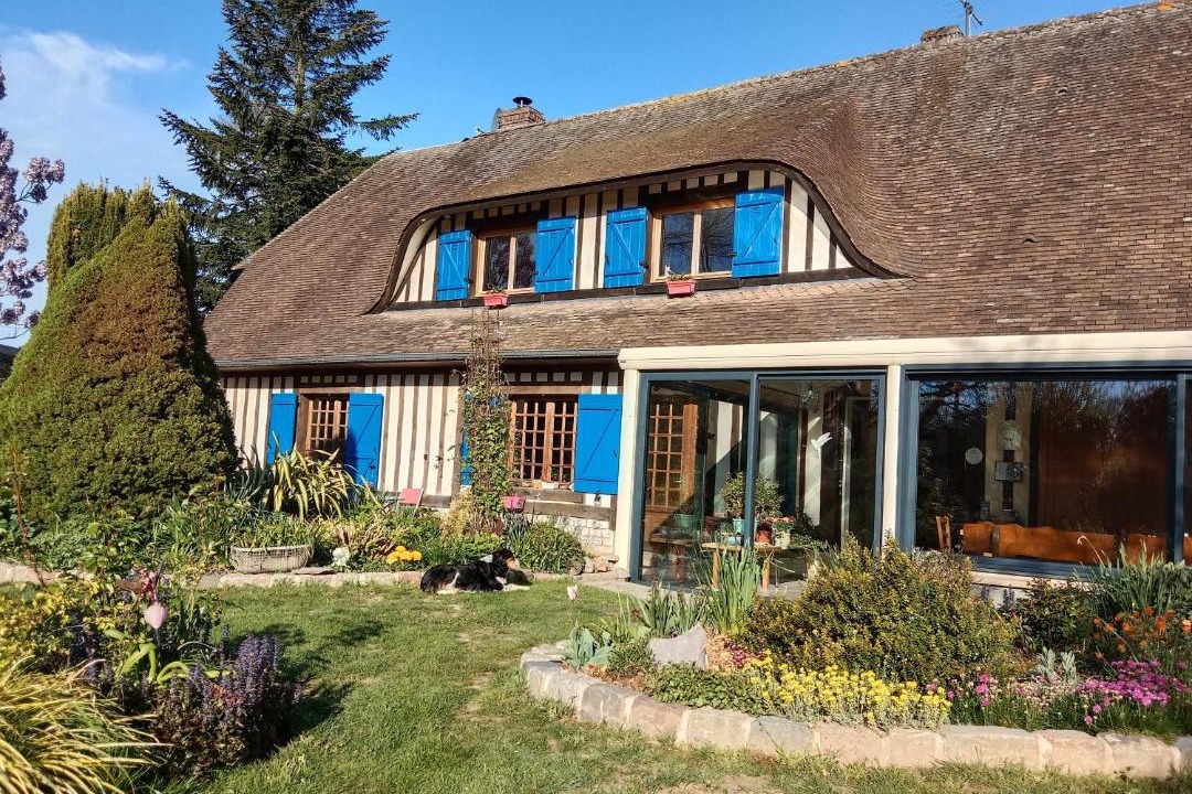 Photo of Others in Theuville-aux-Maillots