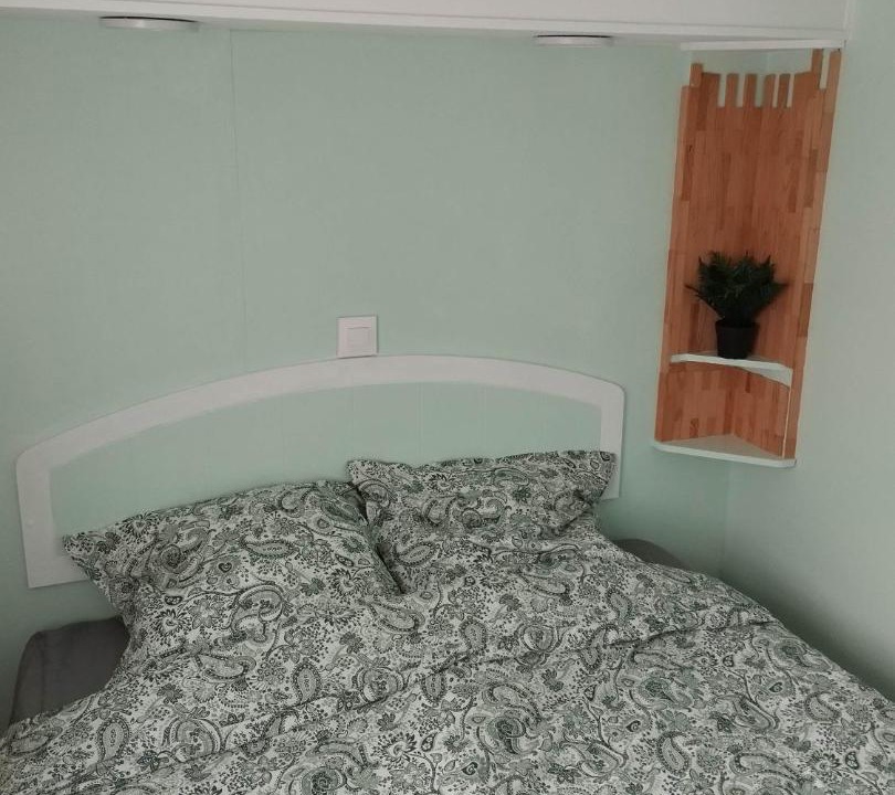 Photo of Bedroom in Meounes-les-Montrieux