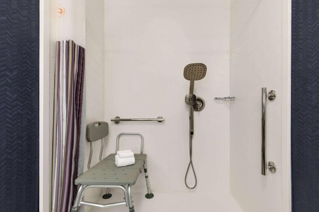 Photo of Bathroom in East Oak Hill