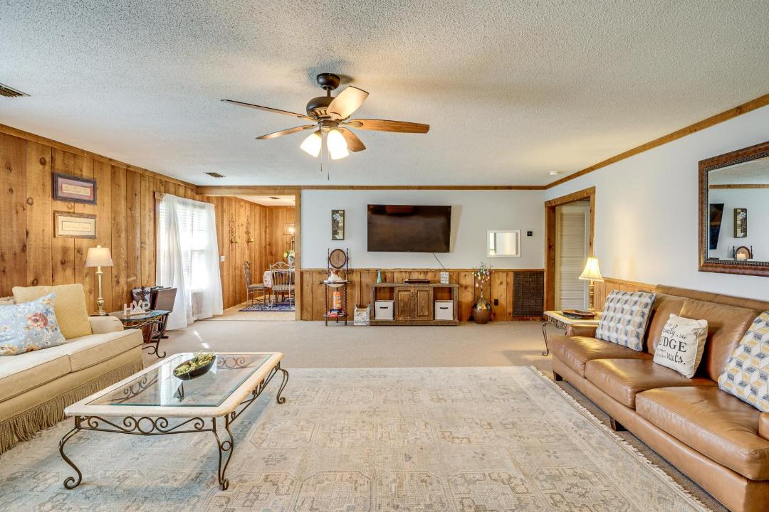 Photo of Others in Hollywood