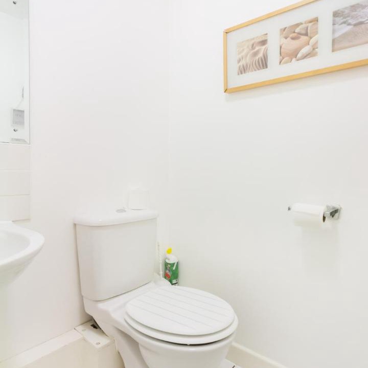 Photo of Bathroom in Shadwell