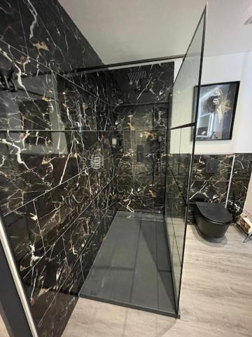 Photo of Bathroom in Flers