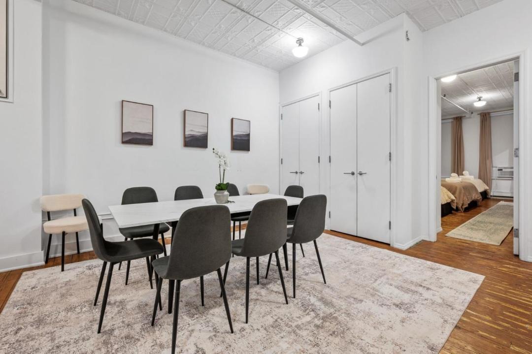 Photo of Others in SoHo