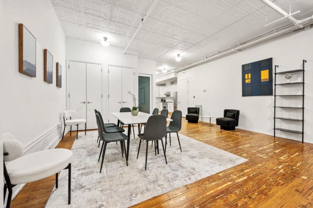 Photo of Others in SoHo