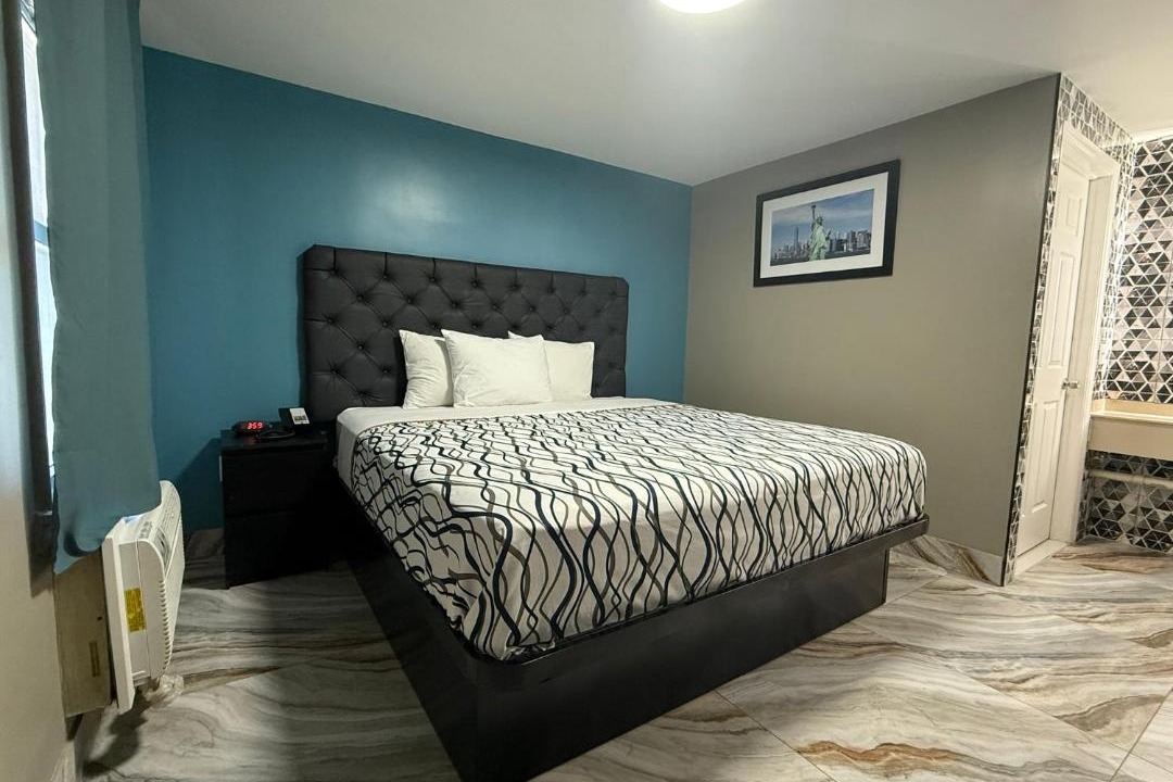 Photo of Bedroom in Edison