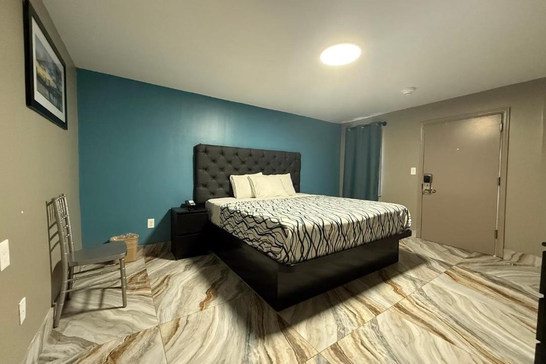 Photo of Bedroom in Edison