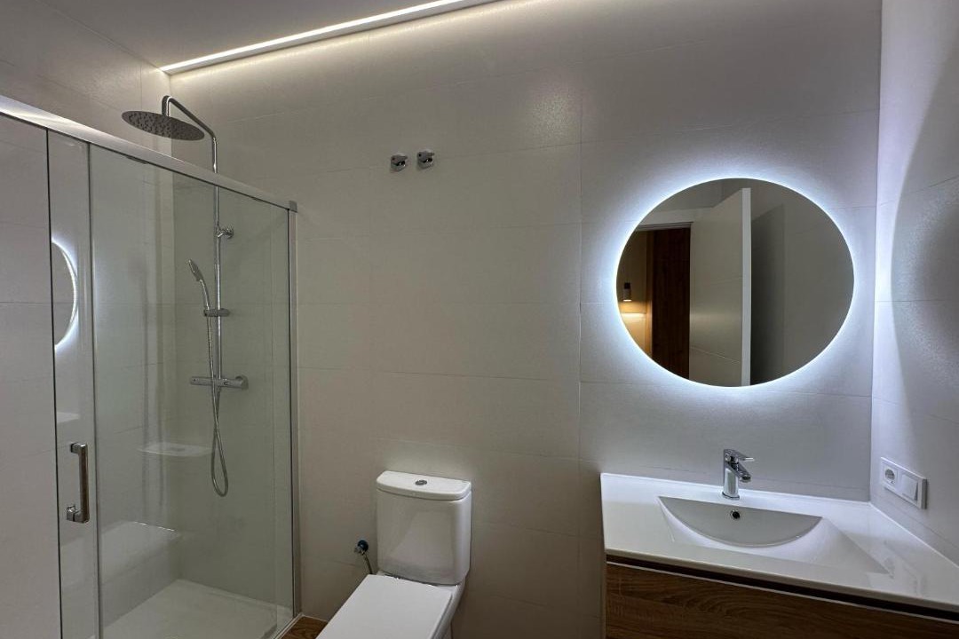Photo of Bathroom in Benicalap