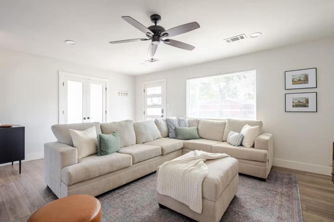 Photo of Livingroom in Georgetown