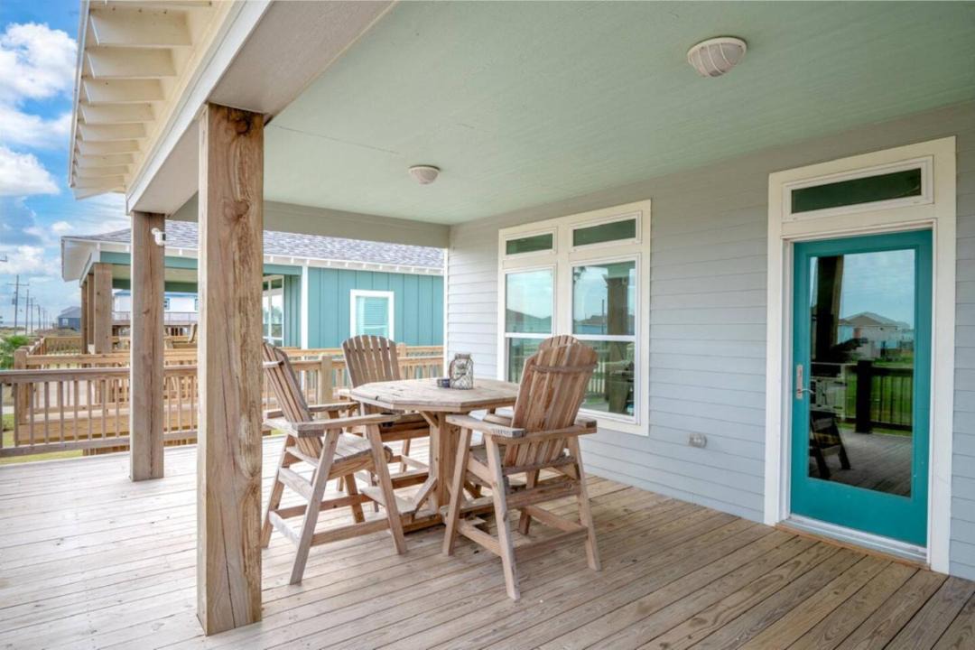 Photo of Patio Balcony in Crystal Beach