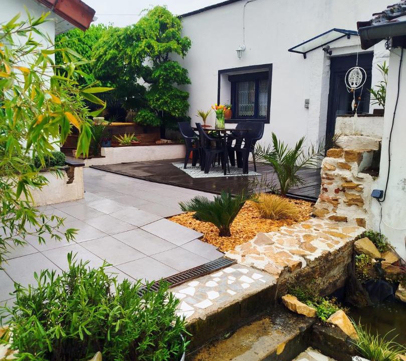 Photo of Others in Lux