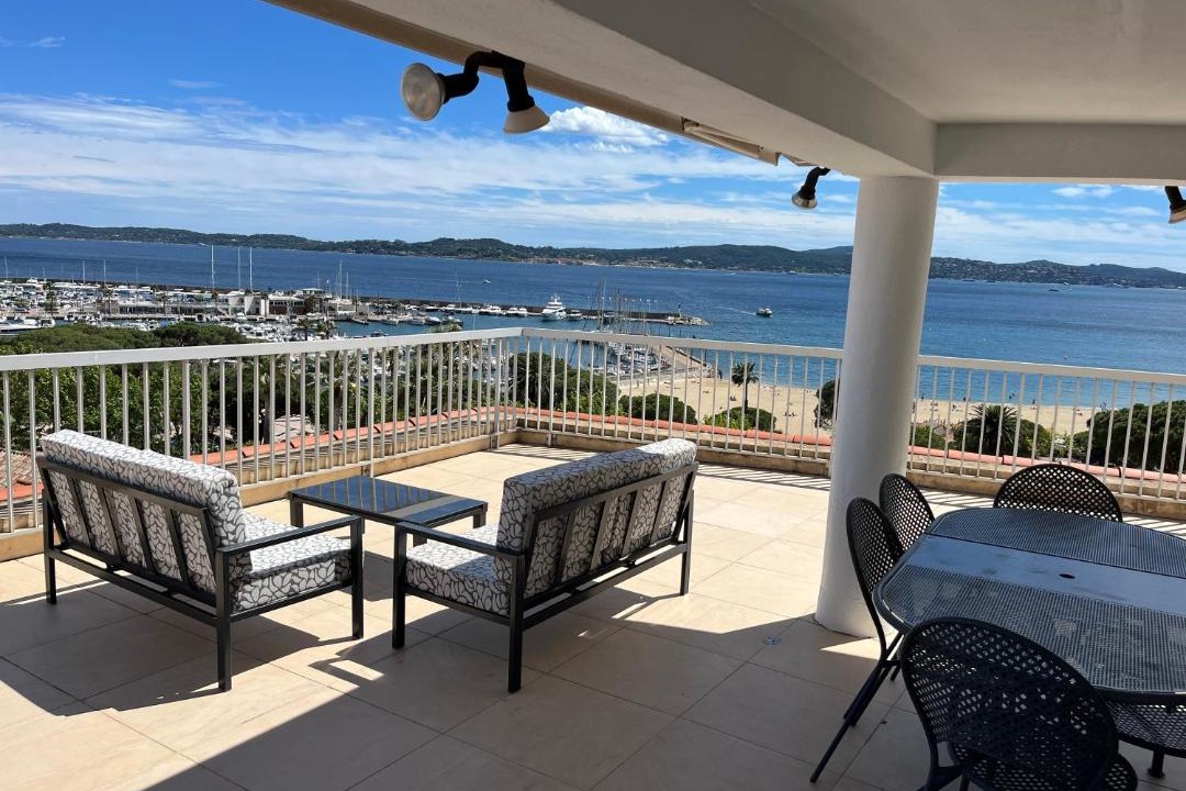 Photo of Patio Balcony in La Celle-sous-Gouzon