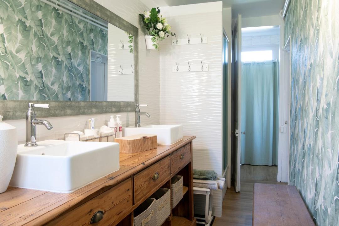 Photo of Bathroom in Morvillers-Saint-Saturnin