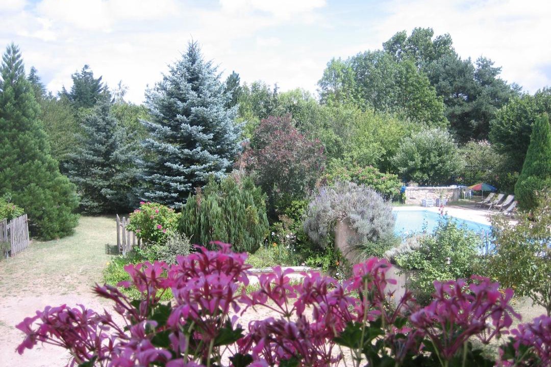 Photo of Others in Bonneuil-Matours