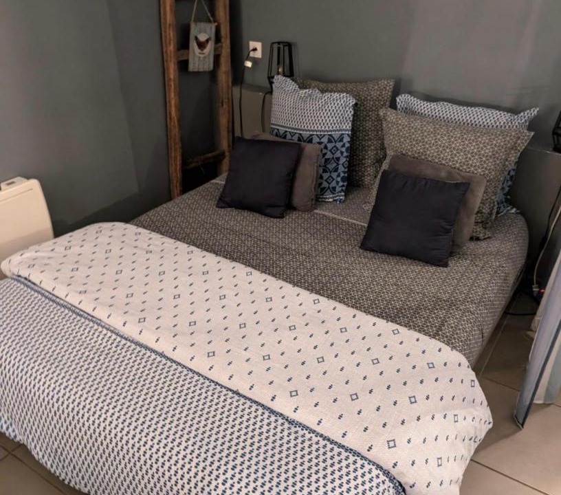 Photo of Bedroom in Fontaines-Saint-Martin