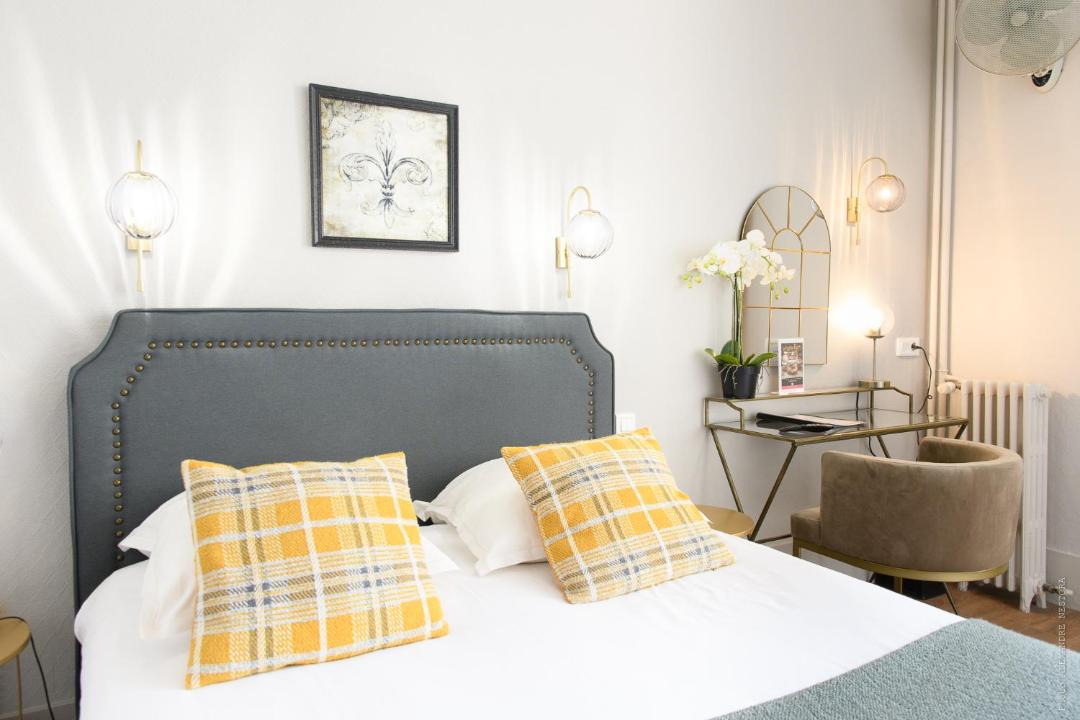 Photo of Bedroom in Chantiers