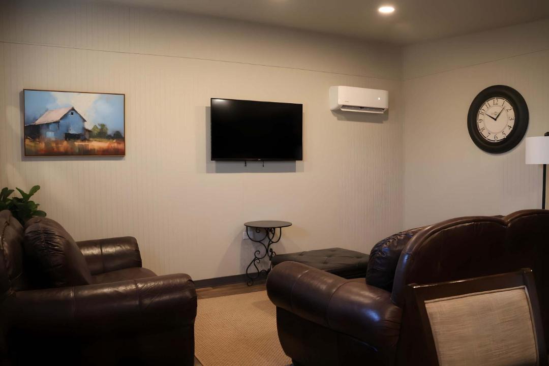 Photo of Livingroom in Floydada
