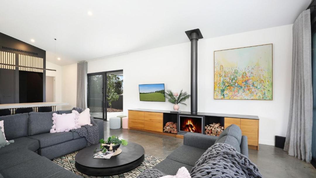 Photo of Others in Willow Vale